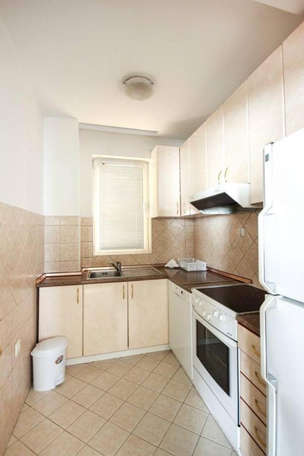 Hotel Villa Alexander Skopje Extérieur photo