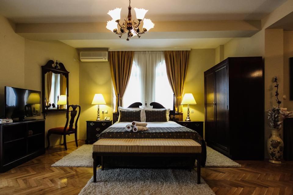 Hotel Villa Alexander Skopje Extérieur photo